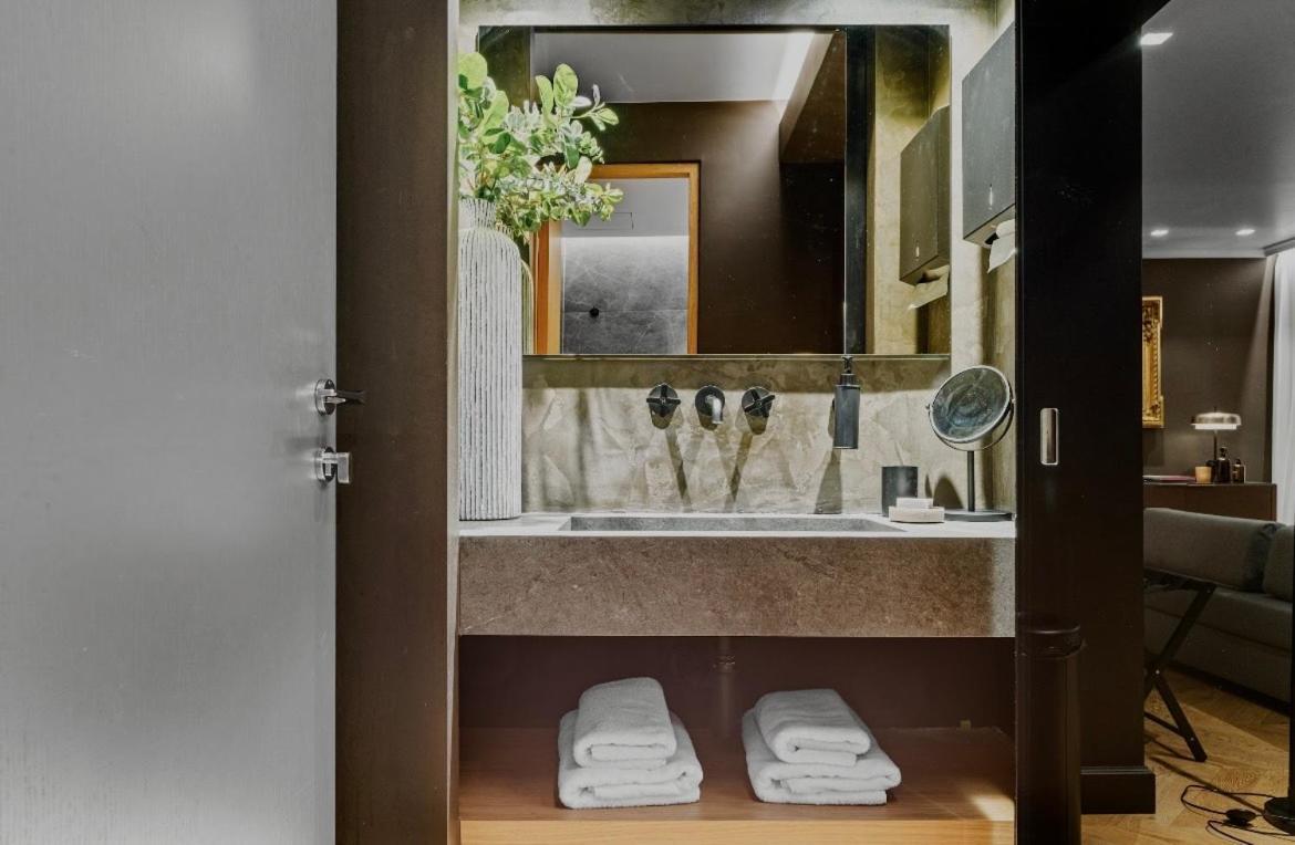Nikiou Suites Luxury Residence Atenas Exterior foto