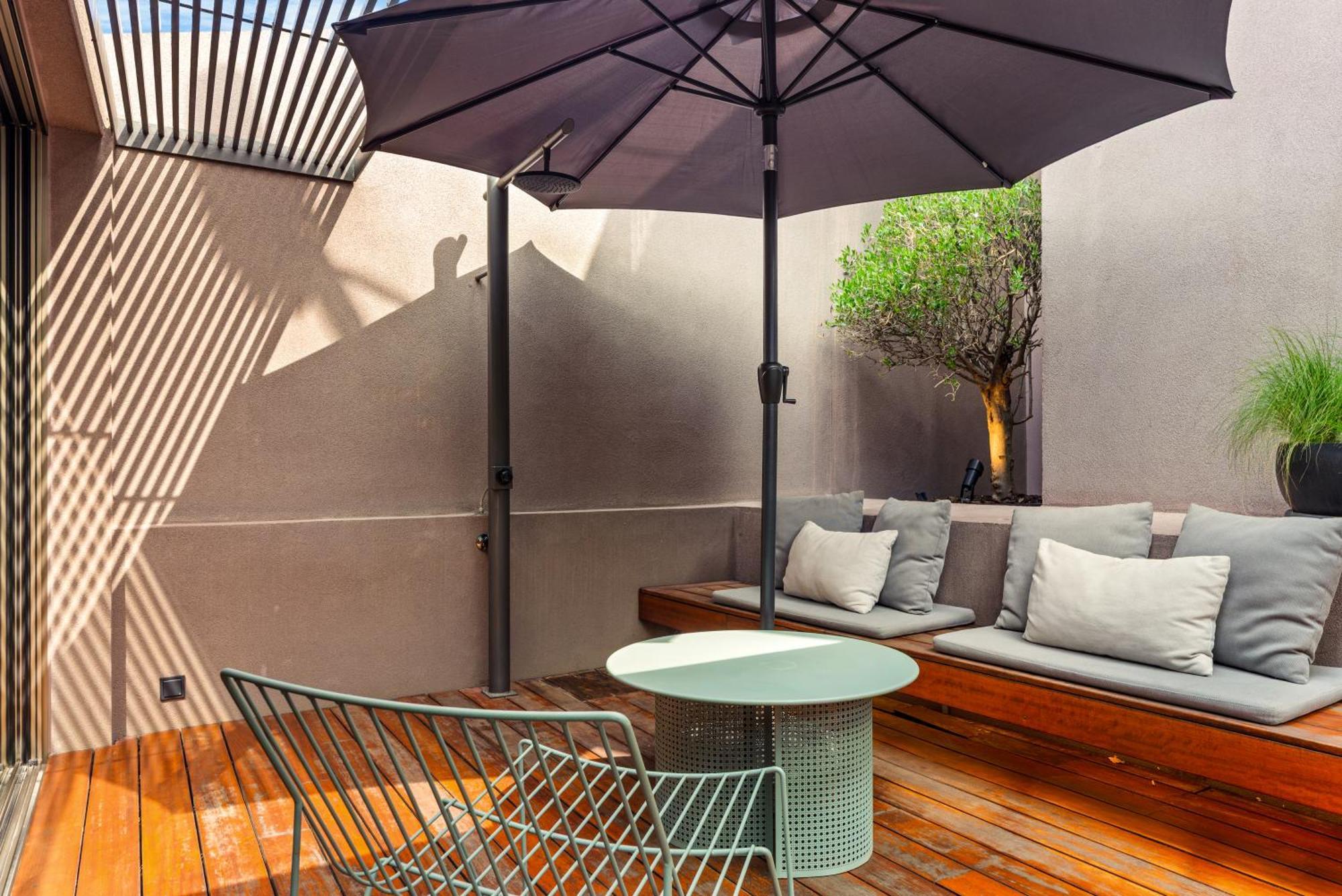 Nikiou Suites Luxury Residence Atenas Exterior foto